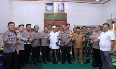 Kapolres Dwiasi Wiyatputera Silaturahmi ke Ketua PCNU Kabupaten Ngawi
